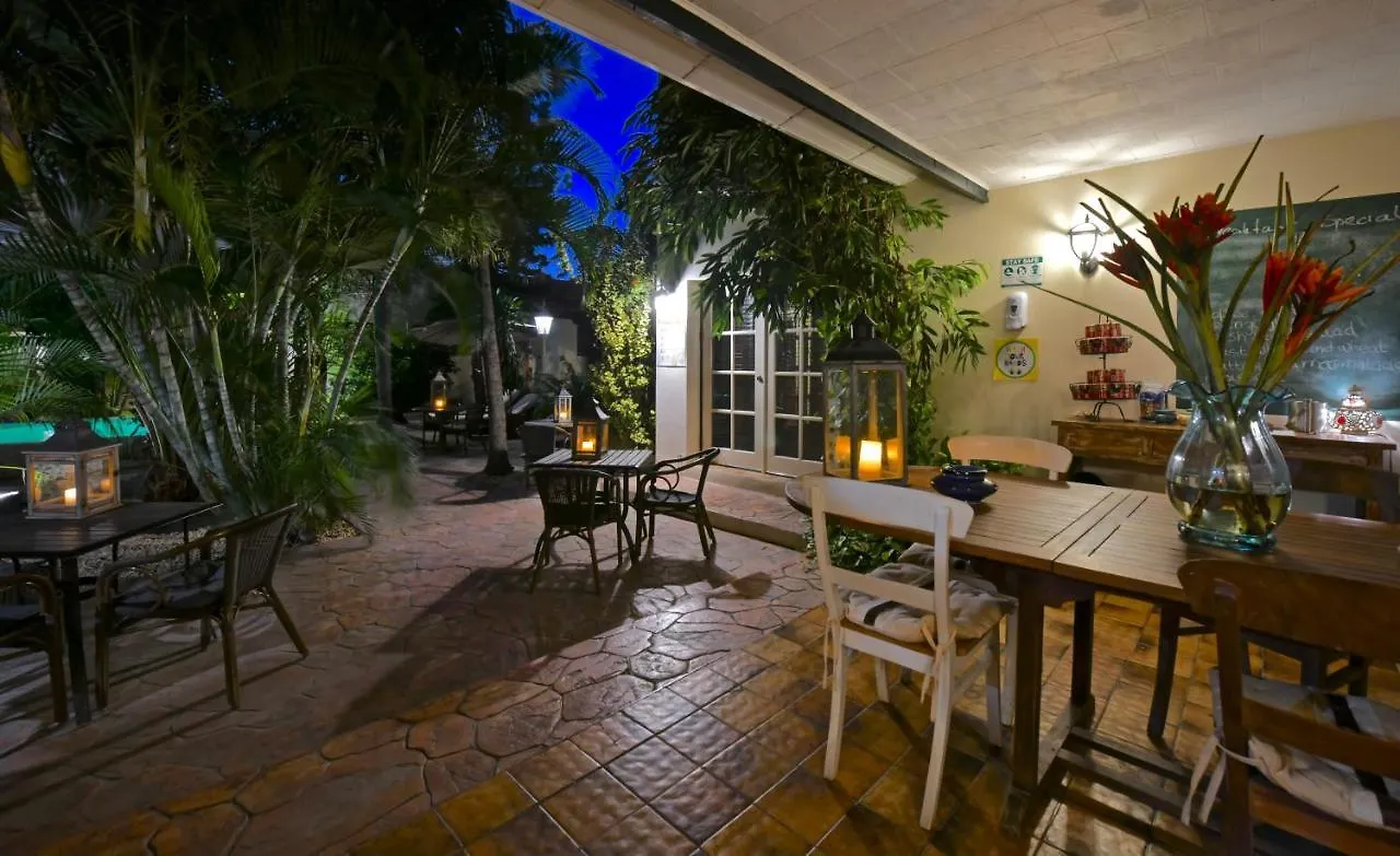 אורנג'סטאד Wonders Boutique Hotel