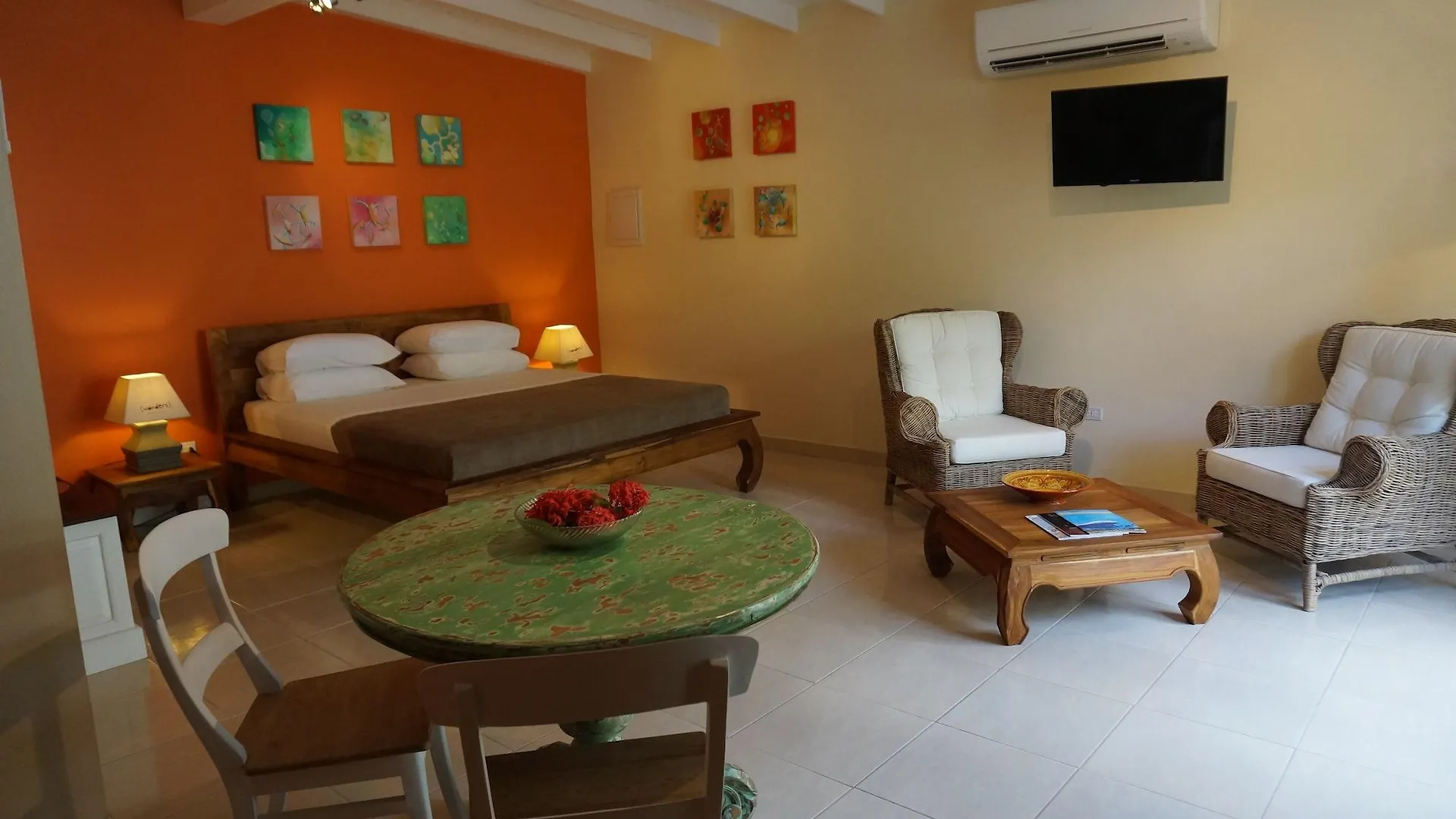 אורנג'סטאד Wonders Boutique Hotel