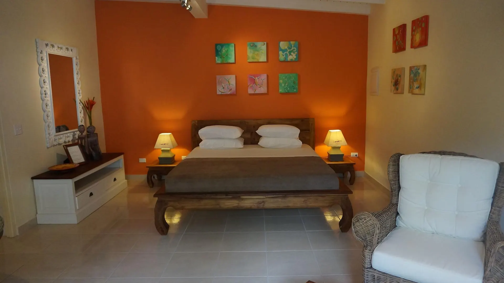 אורנג'סטאד Wonders Boutique Hotel
